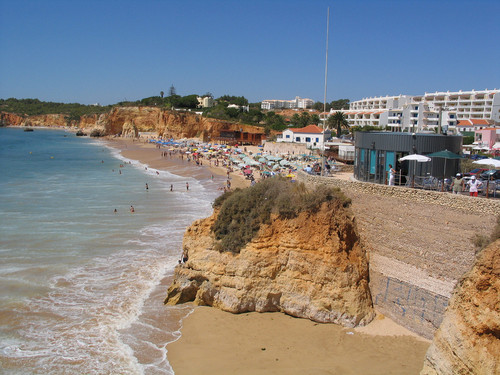 Волны набегающие на берег, Португалия