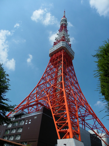 Башня в Токио