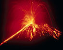 Извержение лавы из жерла вулкана