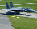 Истребитель F-15 на взлете